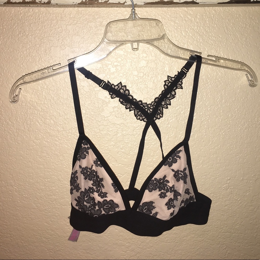 ‼️SOLD‼️ Pink lace bralette